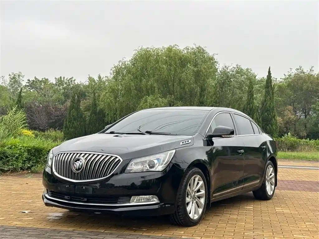 Buick LaCrosse 2015 — фото 1