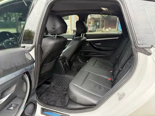 BMW 3 Series GT 2019