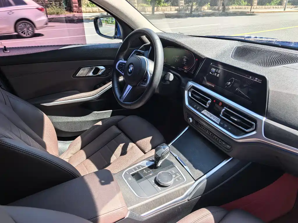 BMW 3 Series 2020 — фото 10
