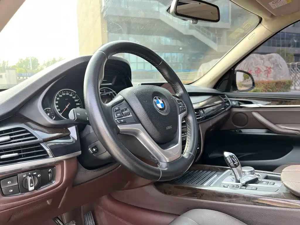 BMW X5 2018 — фото 11