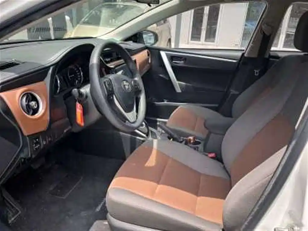 Toyota Corolla Hybrid 2019 — фото 6