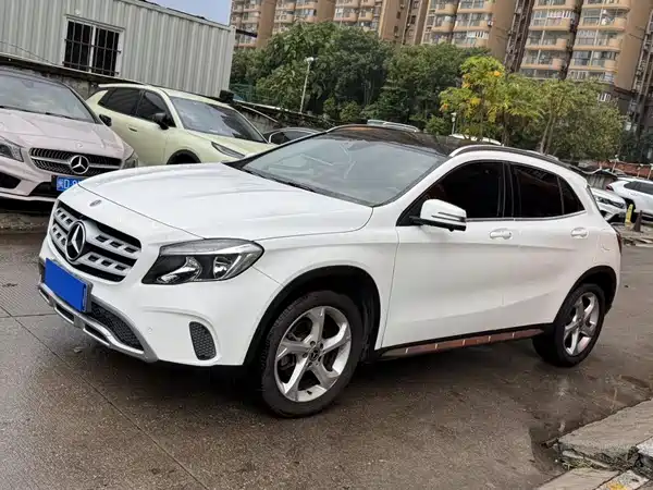 Mercedes-Benz GLA 2019