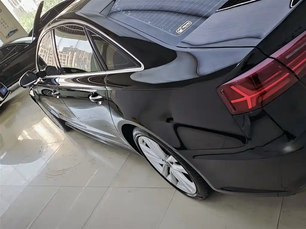 Audi A6L 2018 — фото 5