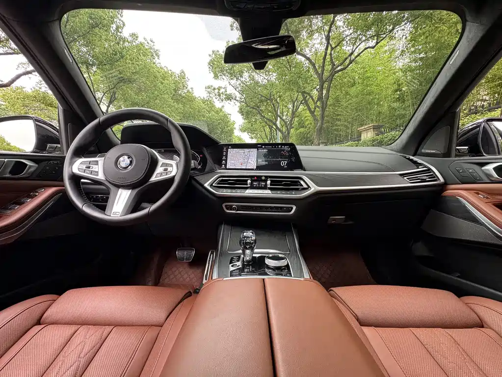 BMW X7 2022 — фото 14