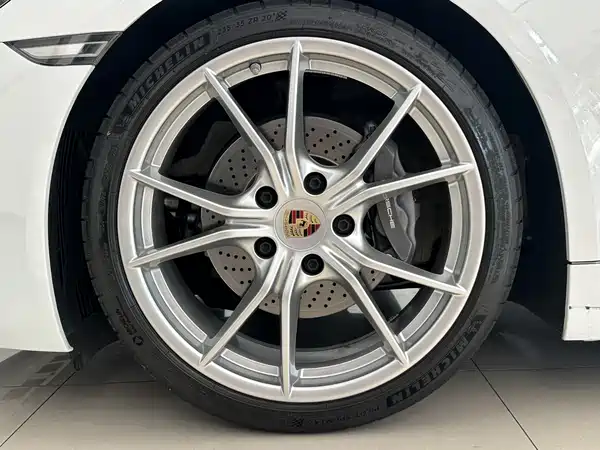 Porsche 718 2023