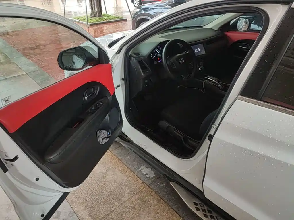 Honda Vezel 2015 — фото 16