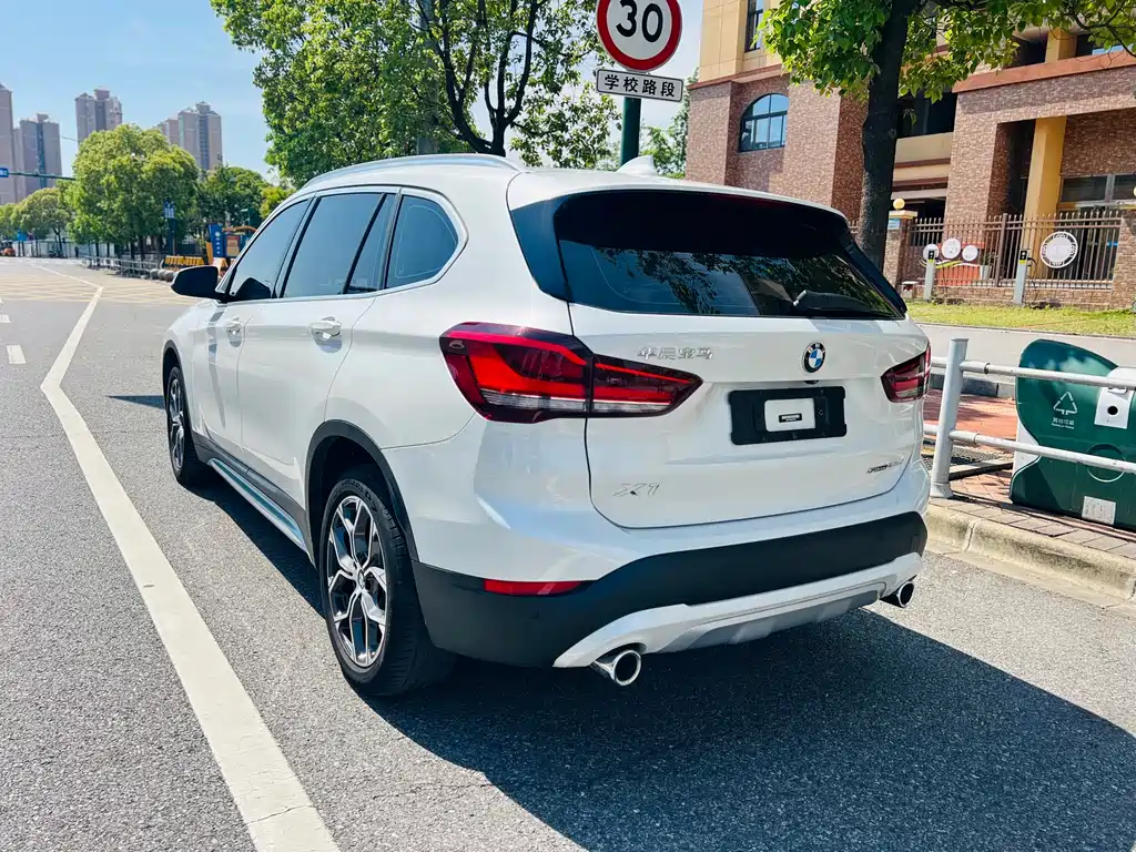 BMW X1 2022 — фото 12