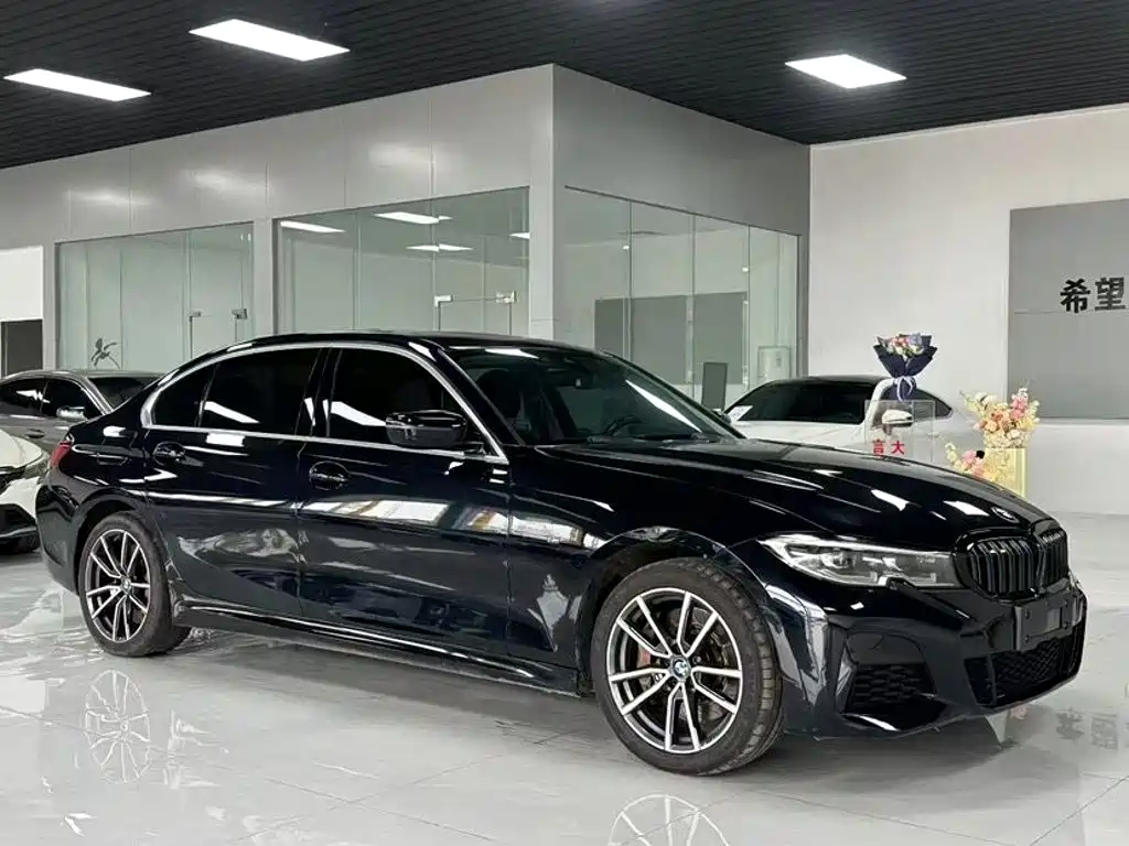 BMW 3 Series 2021