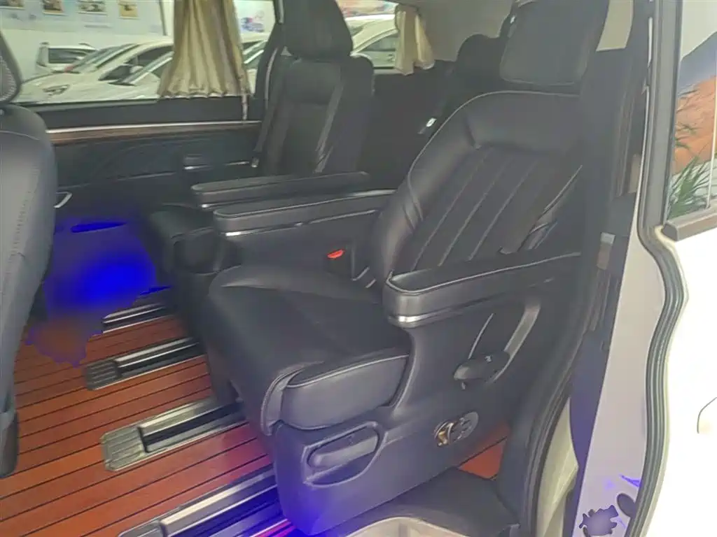 GAC Motor Trumpchi M8 2020 — фото 17