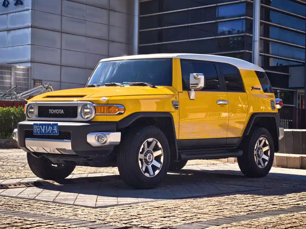 Toyota FJ Cruiser 2019 — фото 1