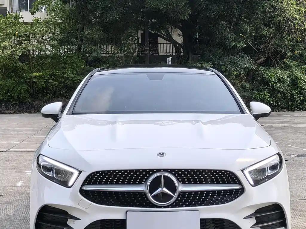 Mercedes-Benz A-Class 2022 — фото 12