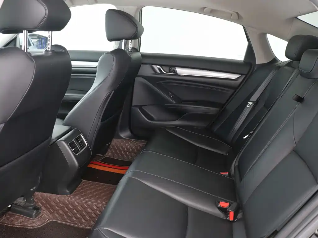 Honda Accord 2021 — фото 12