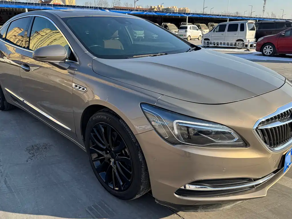 Buick LaCrosse 2018 — фото 2