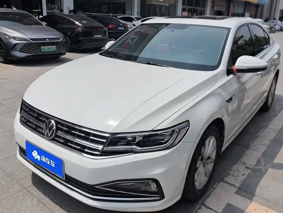 Volkswagen Bora 2021