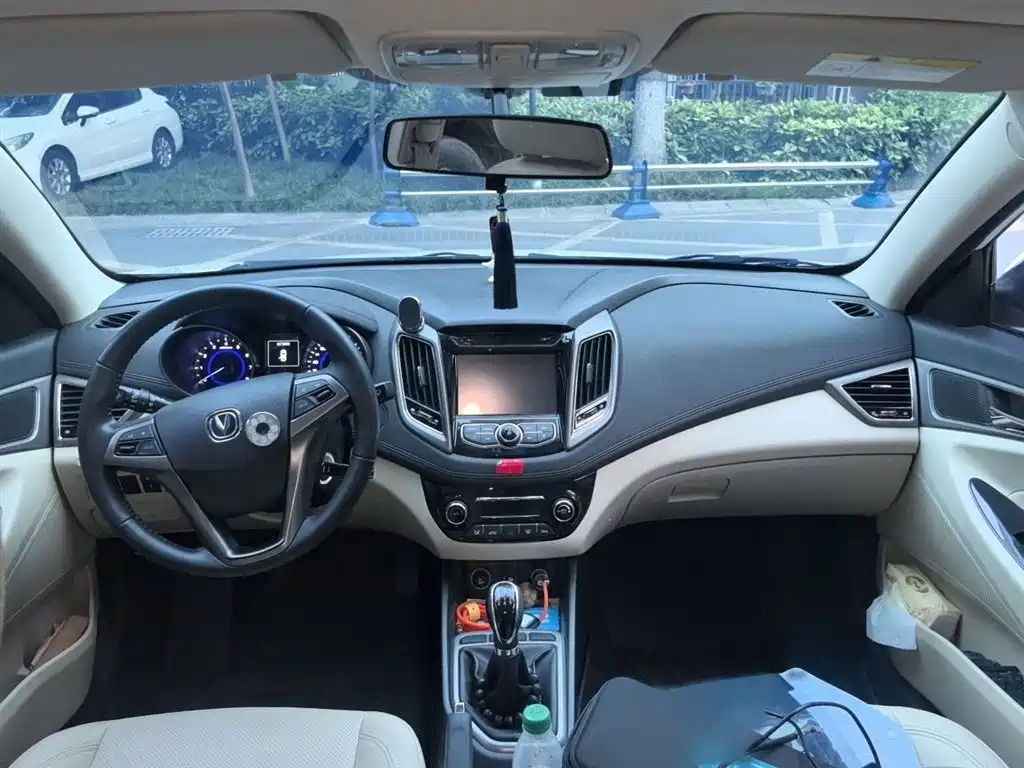 Changan Eado 2018 — фото 13