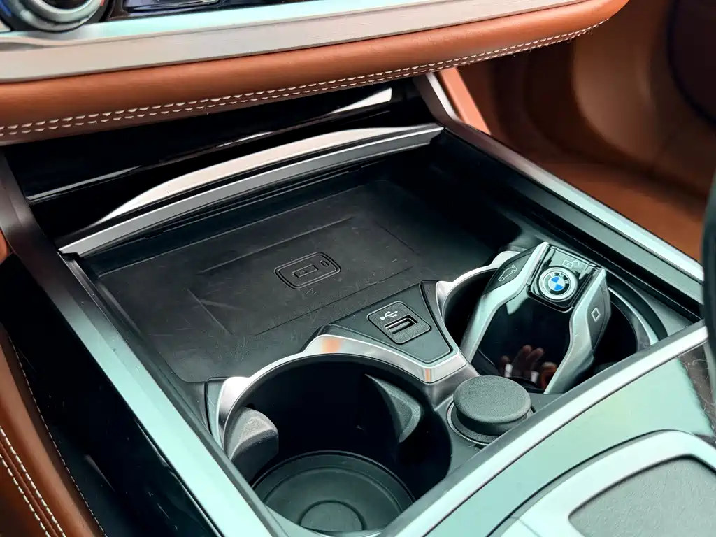 BMW 7 Series 2021 — фото 16