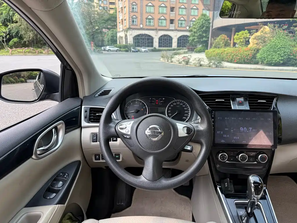 Nissan Sylphy 2017 — фото 14