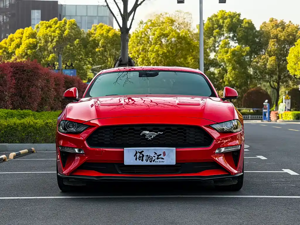 Ford Mustang 2022 — фото 3
