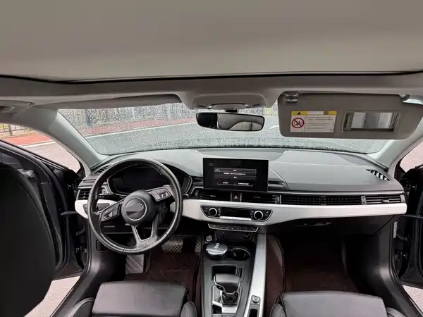 Audi A4L 2020