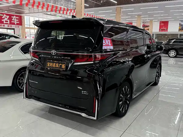 Toyota Vellfire 2024