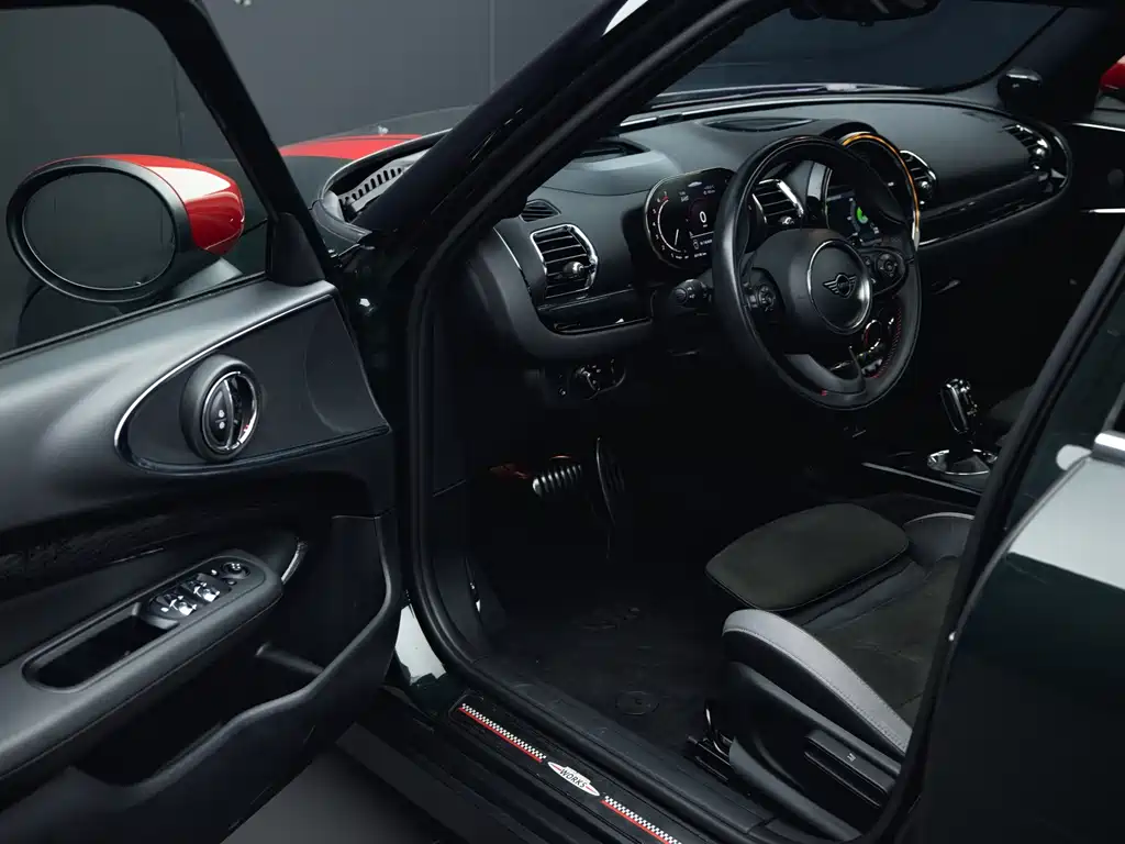MINI JCW CLUBMAN 2021 — фото 14