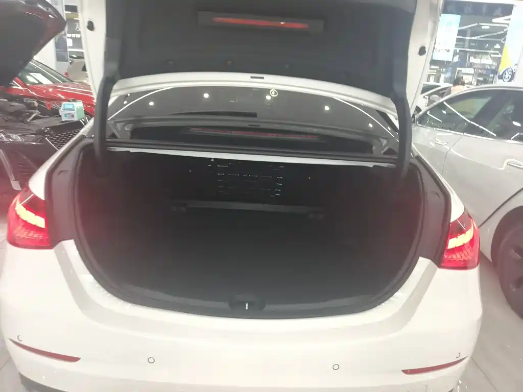 Mercedes-Benz C-Class 2022 — фото 15