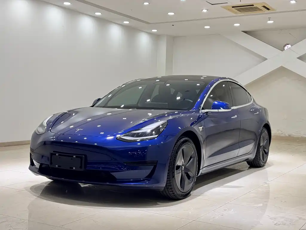 Tesla Model 3 2020 — фото 1