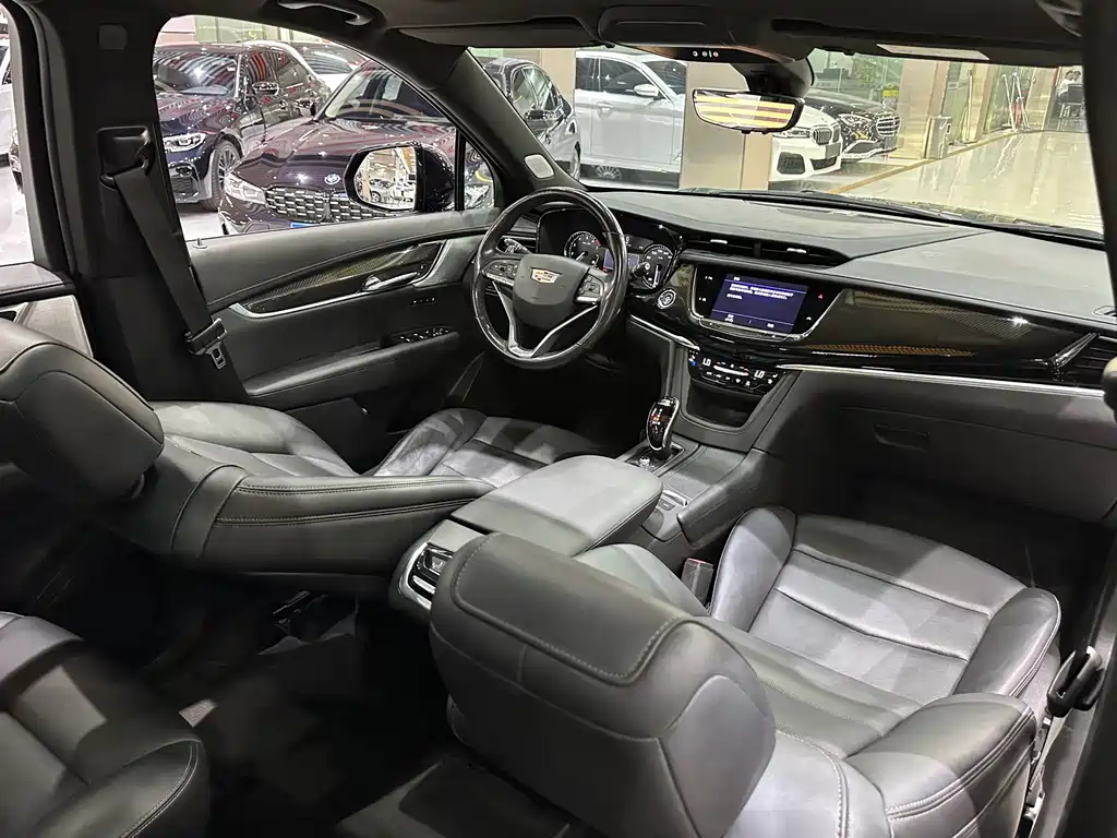 Cadillac XT6 2021 — фото 10
