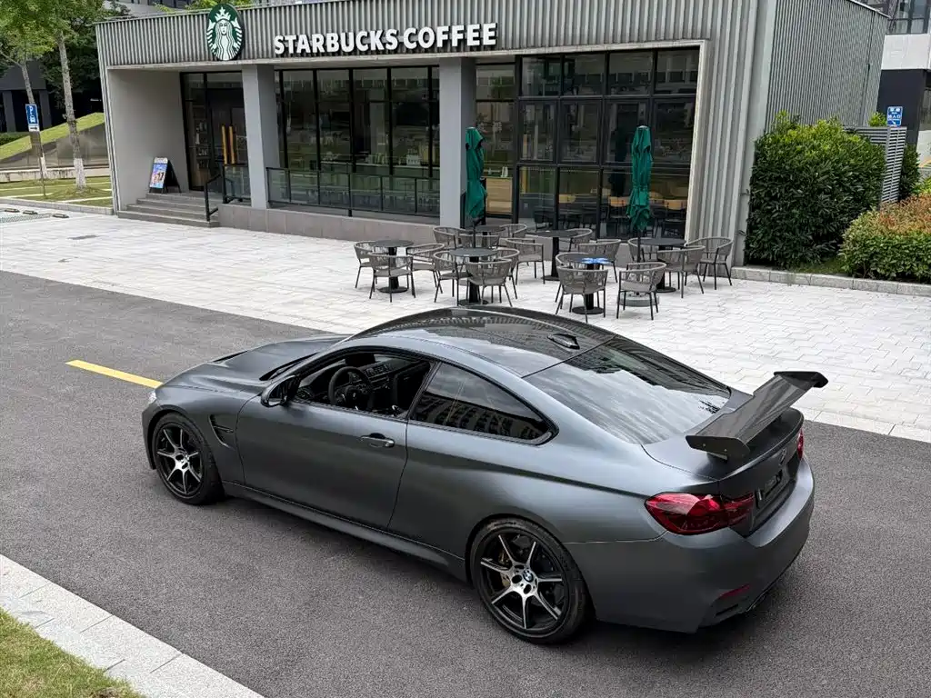 BMW M4 2017 — фото 17