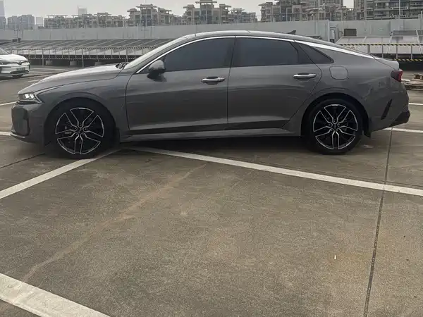 Kia K5 2021