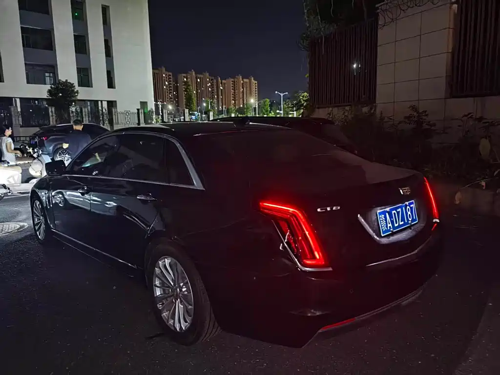 Cadillac CT6 2018 — фото 7