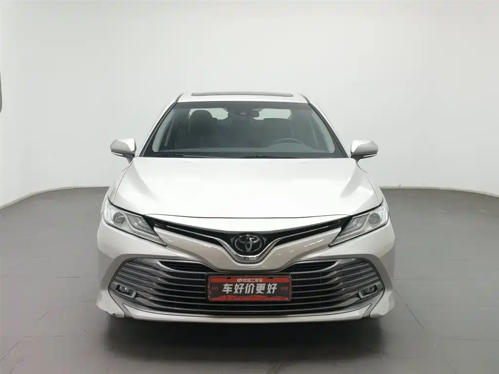 Toyota Camry 2020 — фото 3