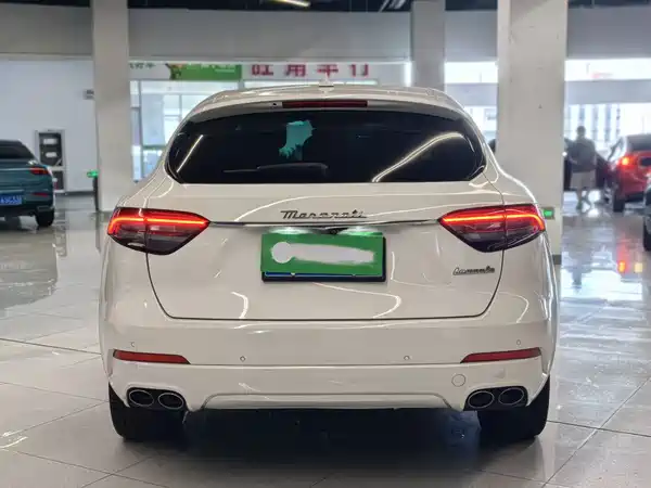 Maserati Levante 2022