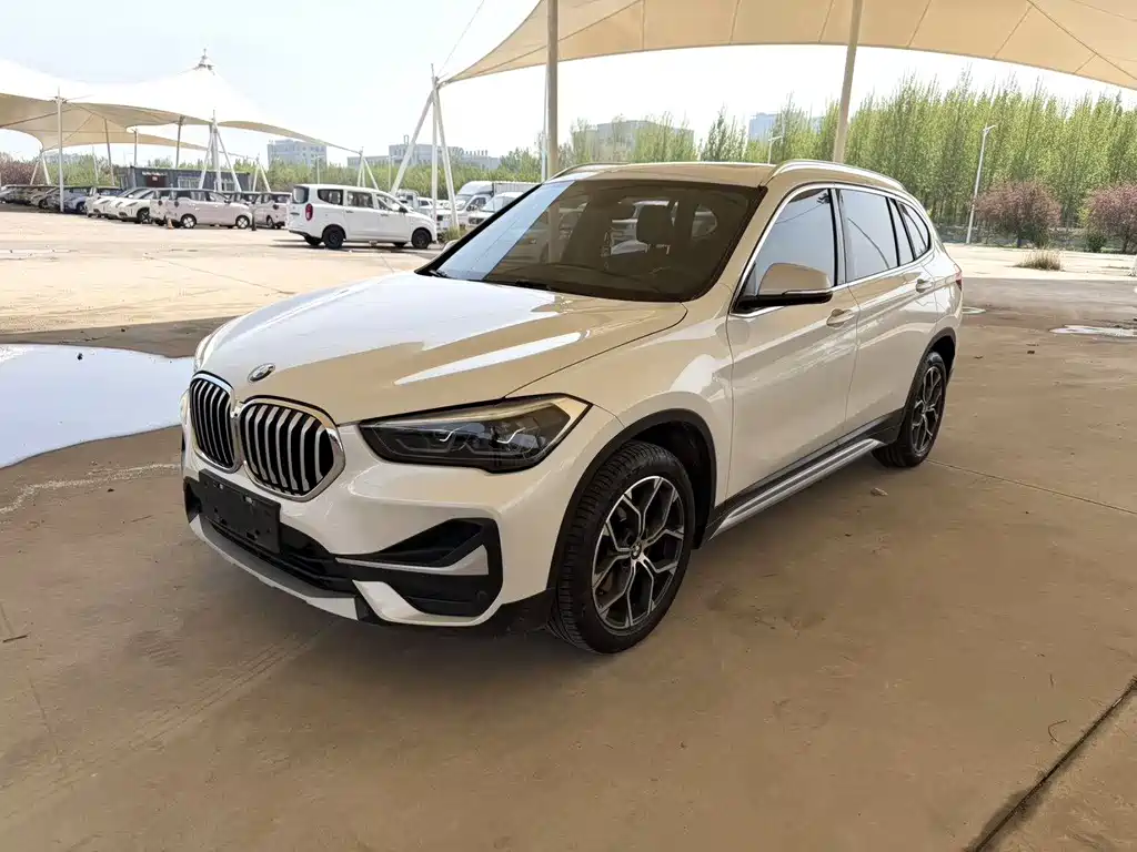 BMW X1 2021 — фото 1