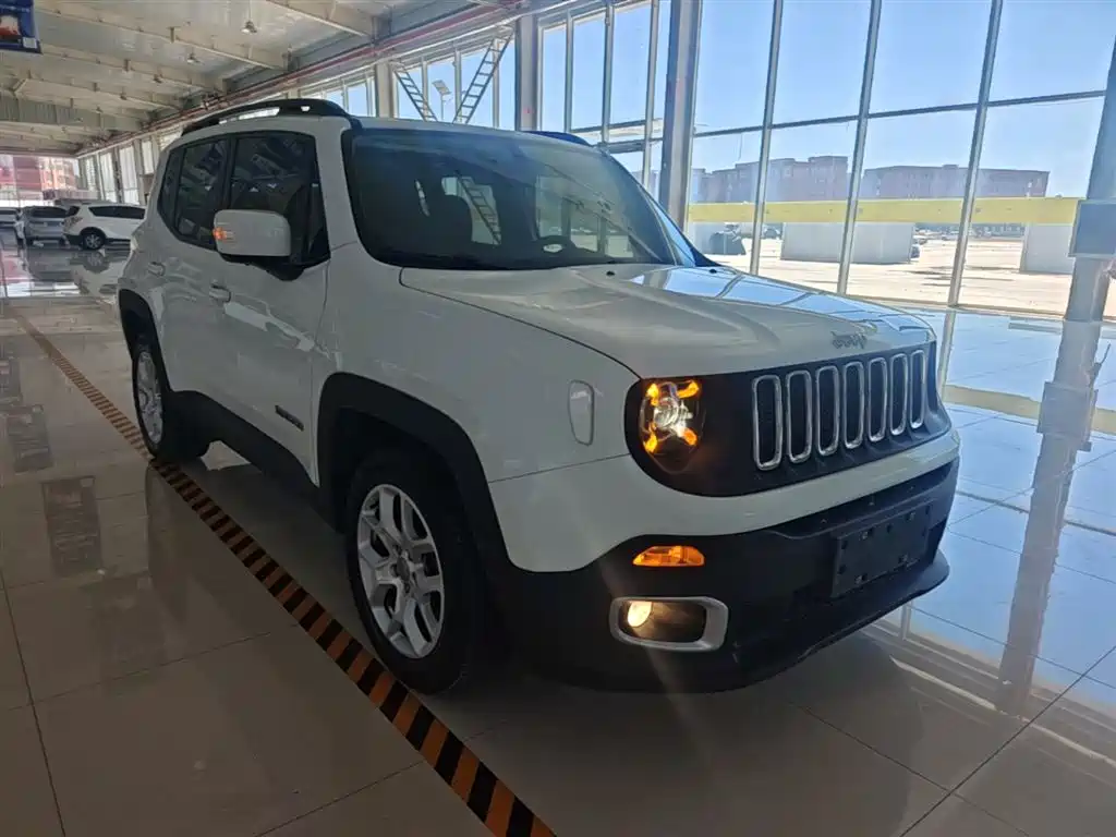 Jeep Renegade 2019 — фото 4