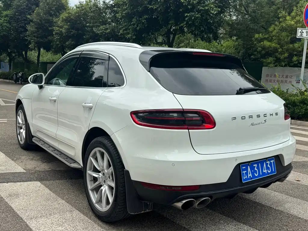 Porsche Macan 2015 — фото 10