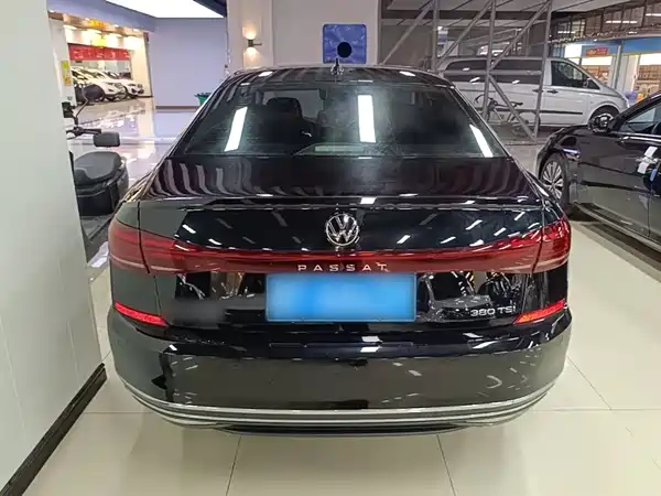 Volkswagen Passat 2025