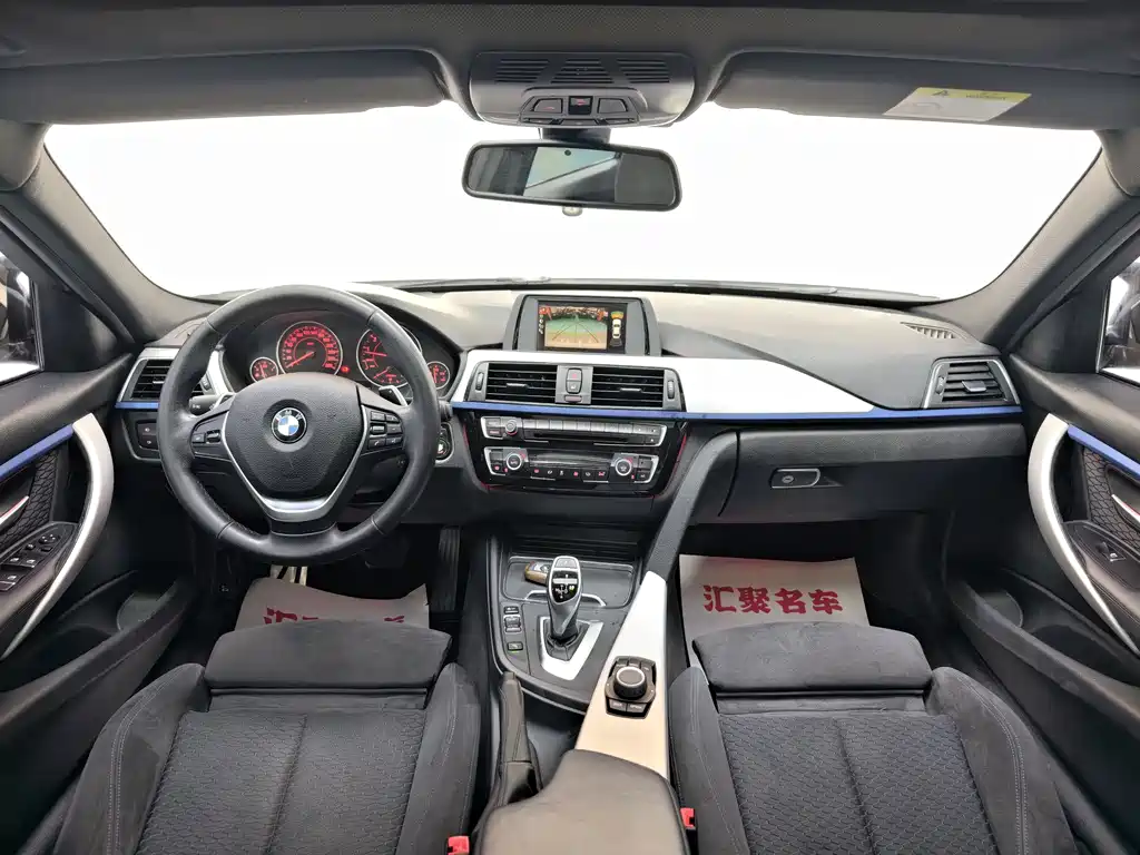 BMW 3 Series 2017 — фото 24