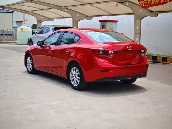 Mazda 3 Axela 2016
