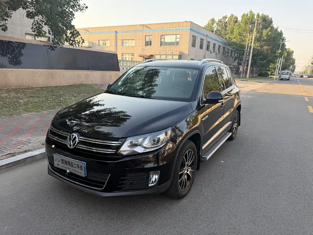 Volkswagen Tiguan 2016 — фото 1