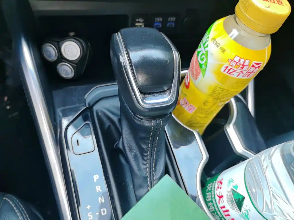 Toyota Crown Kluger 2022 — фото 10