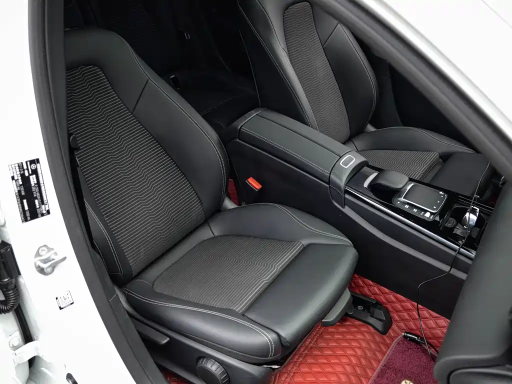 Mercedes-Benz A-Class 2021 — фото 15