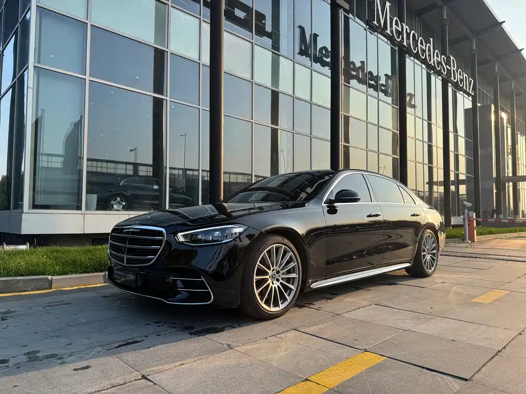 Mercedes-Benz S-Class 2022 — фото 1