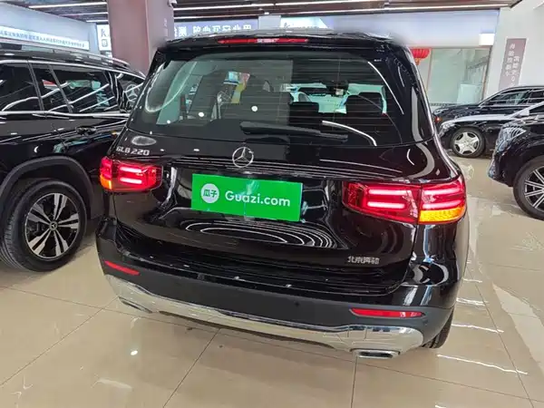 Mercedes-Benz GLB 2024