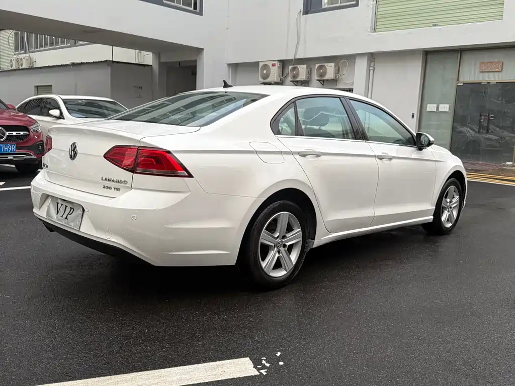 Volkswagen Lamando 2015