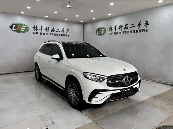 Mercedes-Benz GLC 2023