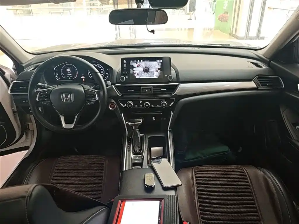 Honda Inspire 2021 — фото 10