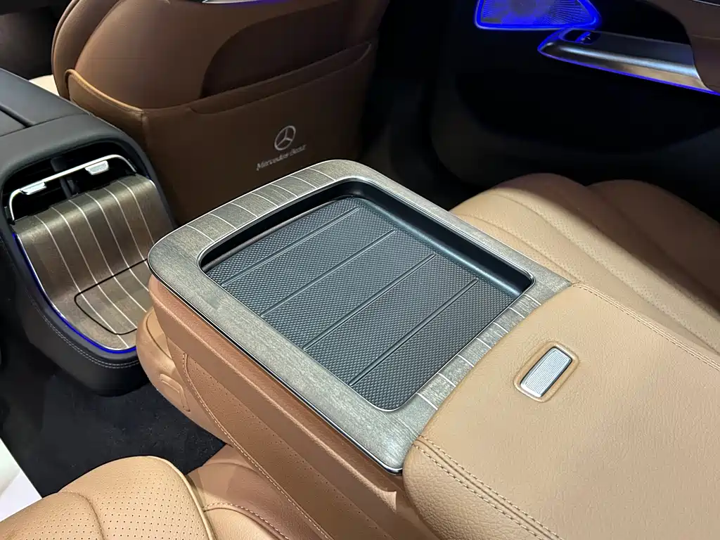 Mercedes-Benz E-Class 2025 — фото 22