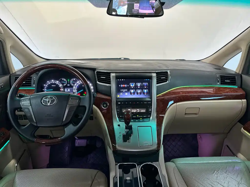 Toyota Alphard 2012 — фото 13