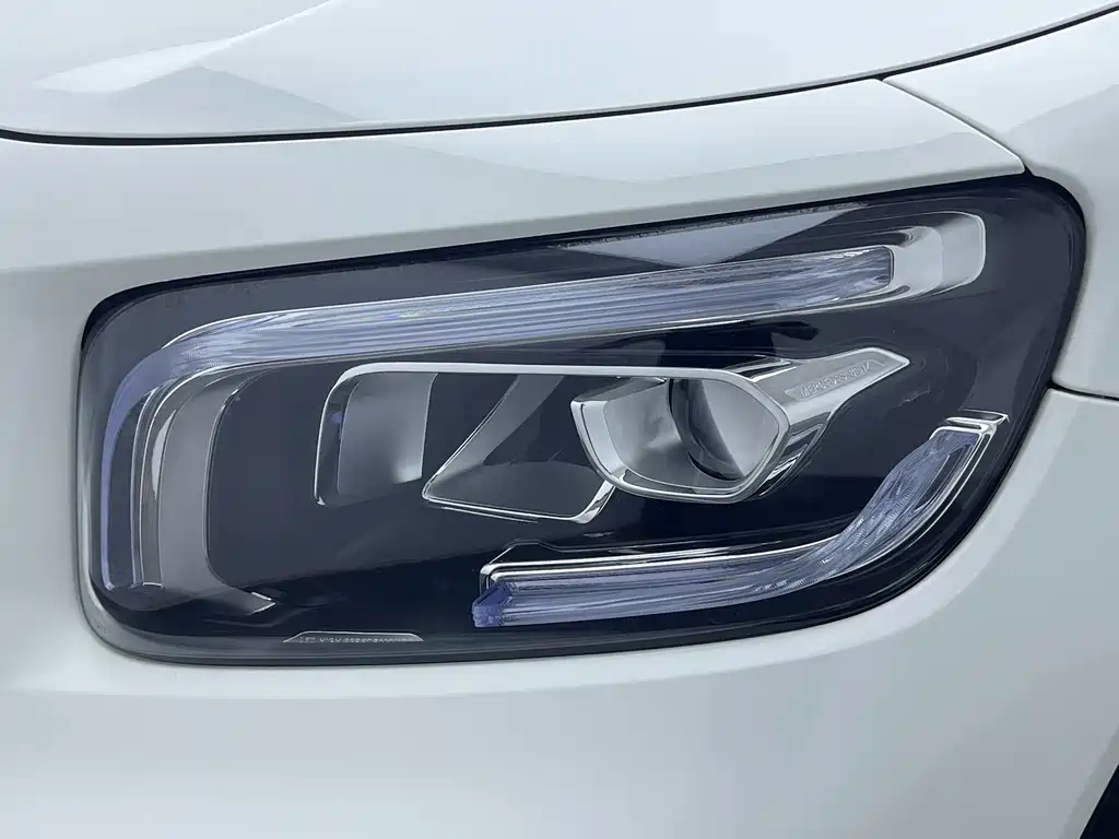 Mercedes-Benz GLB 2023 — фото 11